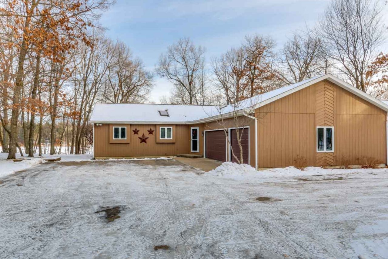 Waterfront Homes in Wisconsin Rome Realty