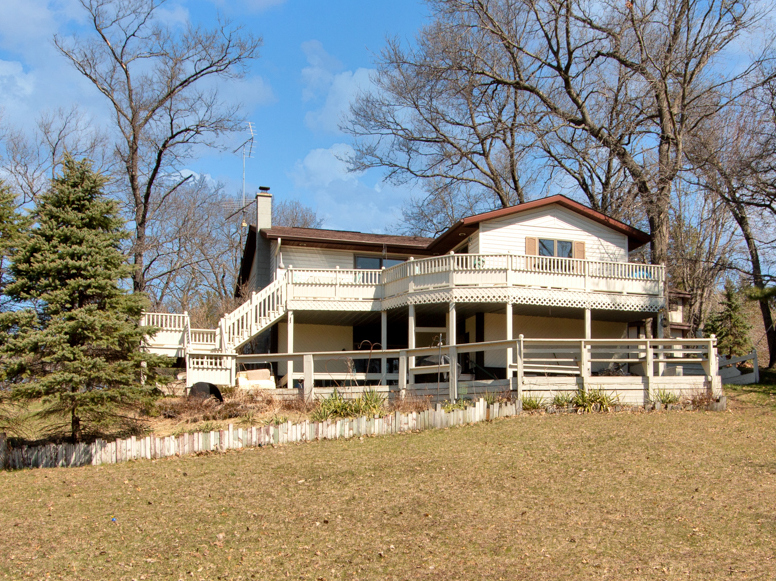 Waterfront Homes in Wisconsin Rome Realty