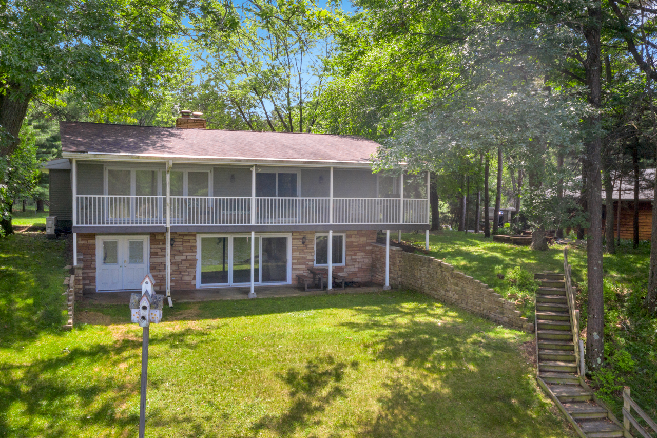 Waterfront Homes in Wisconsin Rome Realty