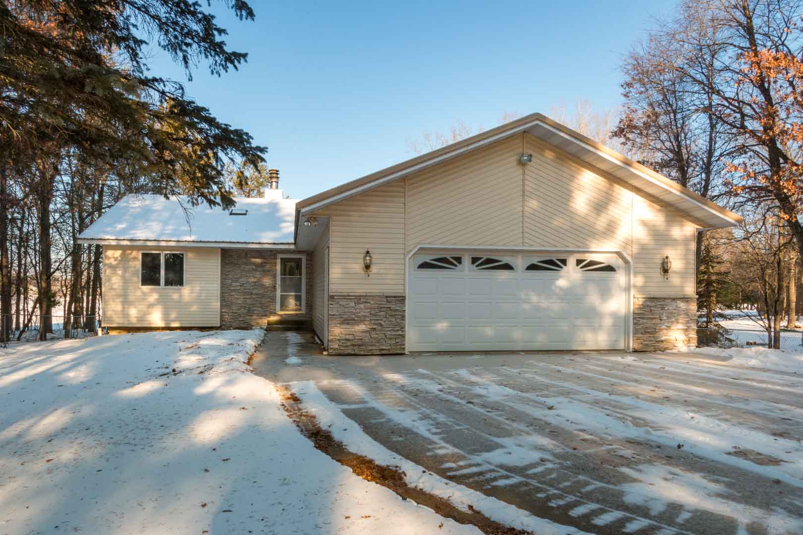 Waterfront Homes in Wisconsin Rome Realty